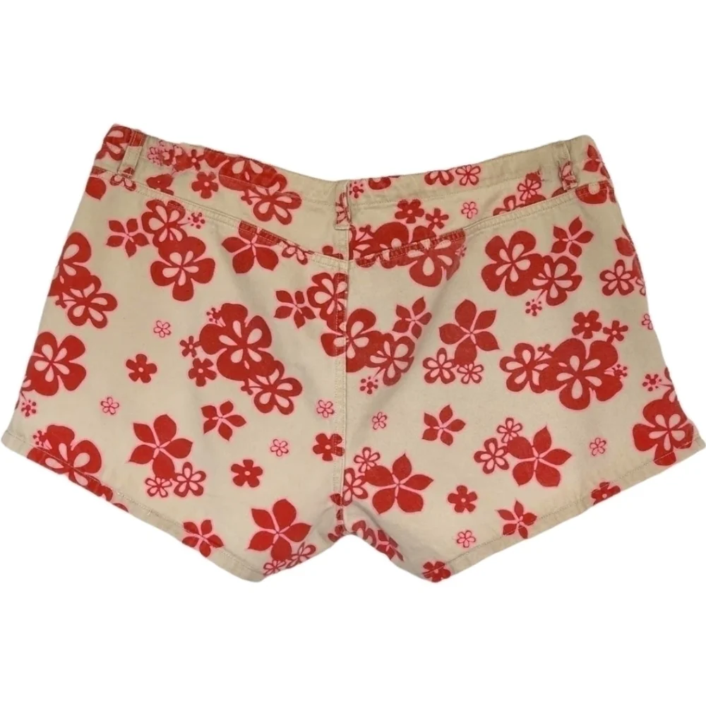 Tilt Hawaiian Plumeria Print Shorts Festival Floral Beach Colorful
